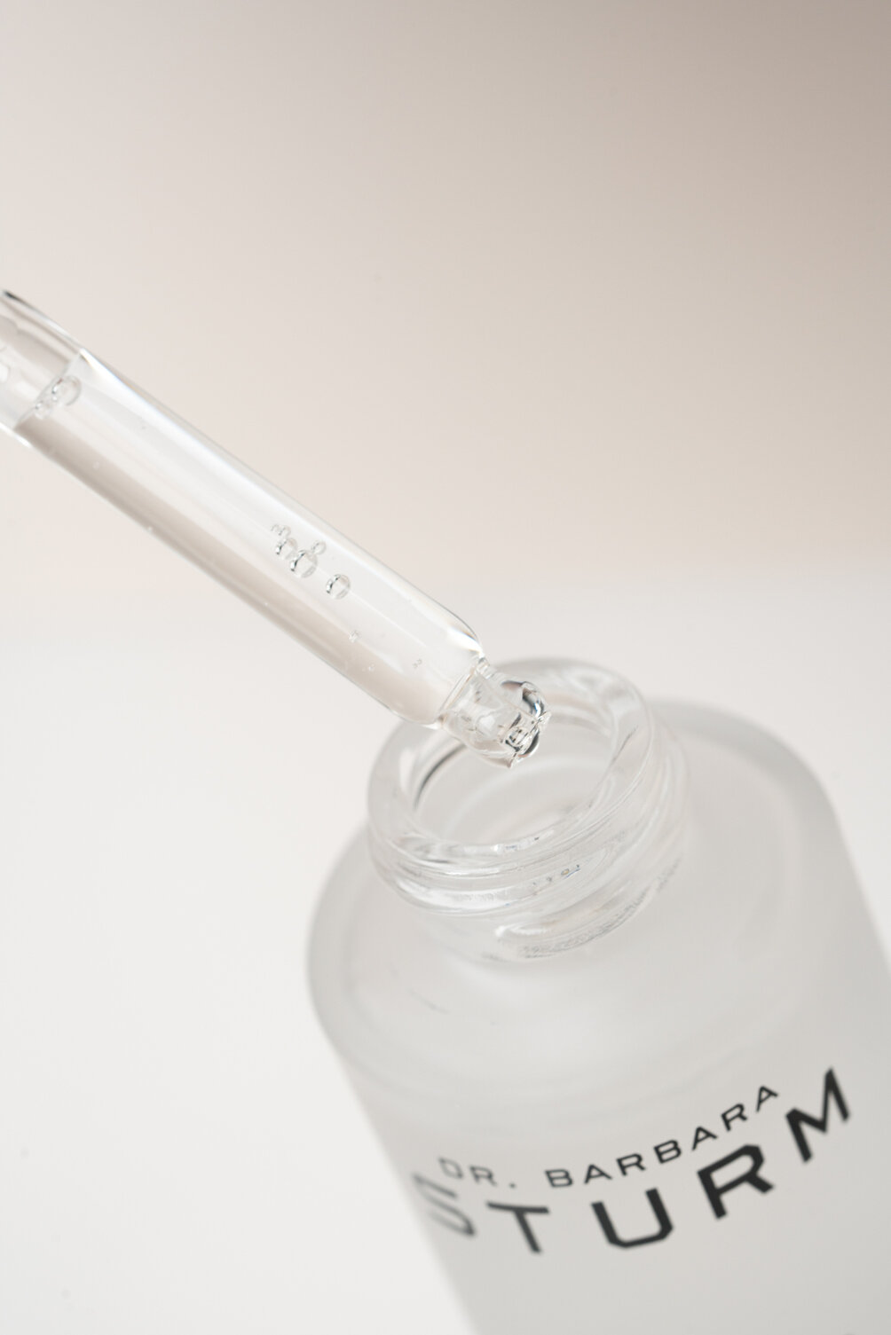 Hyaluron Serum von Dr. Sturm kaufen bei ludwigbeck.de